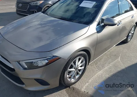 2020 Mercedes-Benz A 220 z USA, uszkodzony, nr VIN WDD3G4EBXLW038045